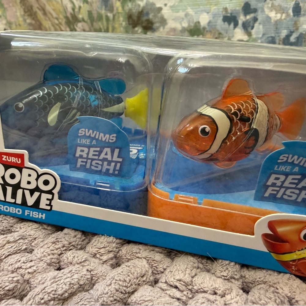 Robo Alive Fish Toy Set - Blue and Orange